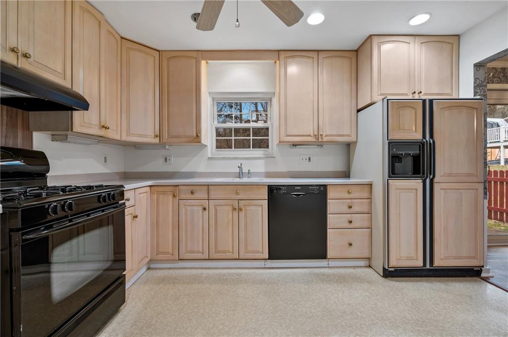 2194 Beulah Road Pittsburgh, PA 15235 - Photo 8 of 25 Gallery Image 8