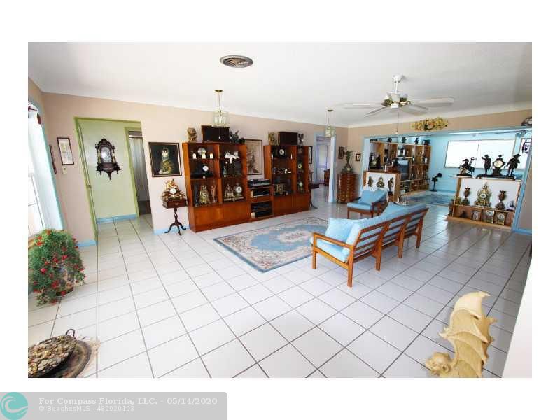 13 Little Harbor Way Deerfield Beach, FL 33441 - Photo 11 of 27 Exterior Front