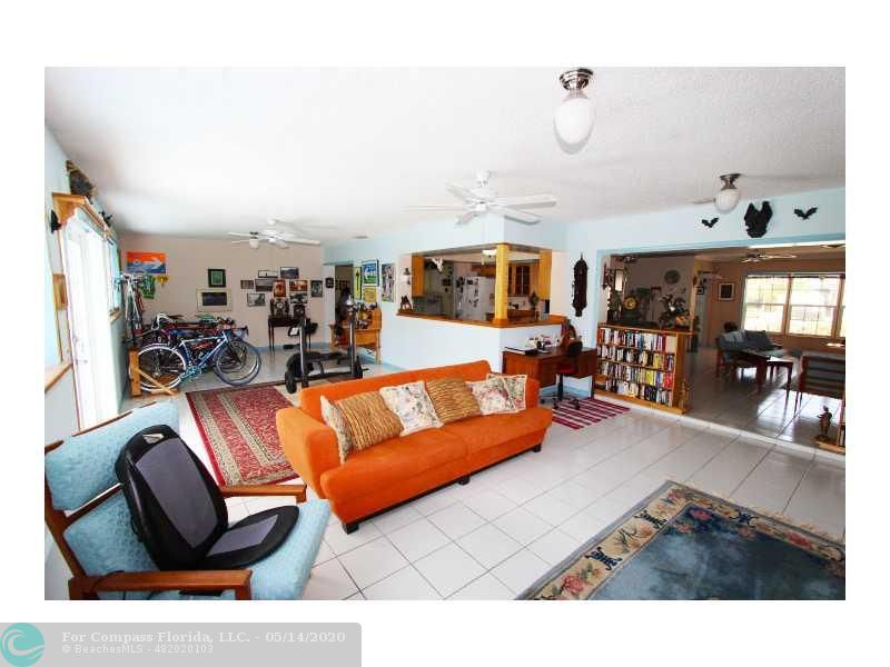 13 Little Harbor Way Deerfield Beach, FL 33441 - Photo 18 of 27 Exterior Front