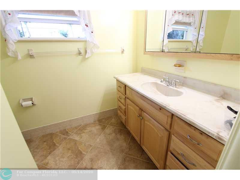 13 Little Harbor Way Deerfield Beach, FL 33441 - Photo 21 of 27 Exterior Front