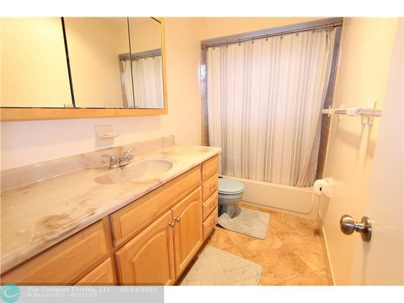 13 Little Harbor Way Deerfield Beach, FL 33441 - Photo 25 of 27 Exterior Front