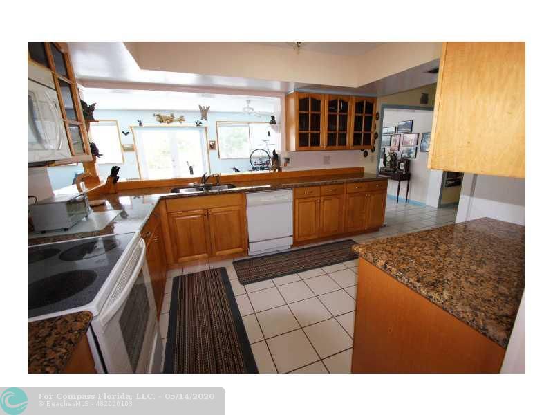 13 Little Harbor Way Deerfield Beach, FL 33441 - Photo 9 of 27 Exterior Front