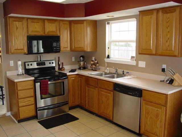 11056 Springtree Place Indianapolis, IN 46239 - Photo 5 of 9 Gallery Image 5