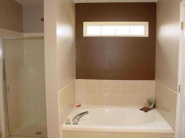 11056 Springtree Place Indianapolis, IN 46239 - Photo 6 of 9 Gallery Image 6