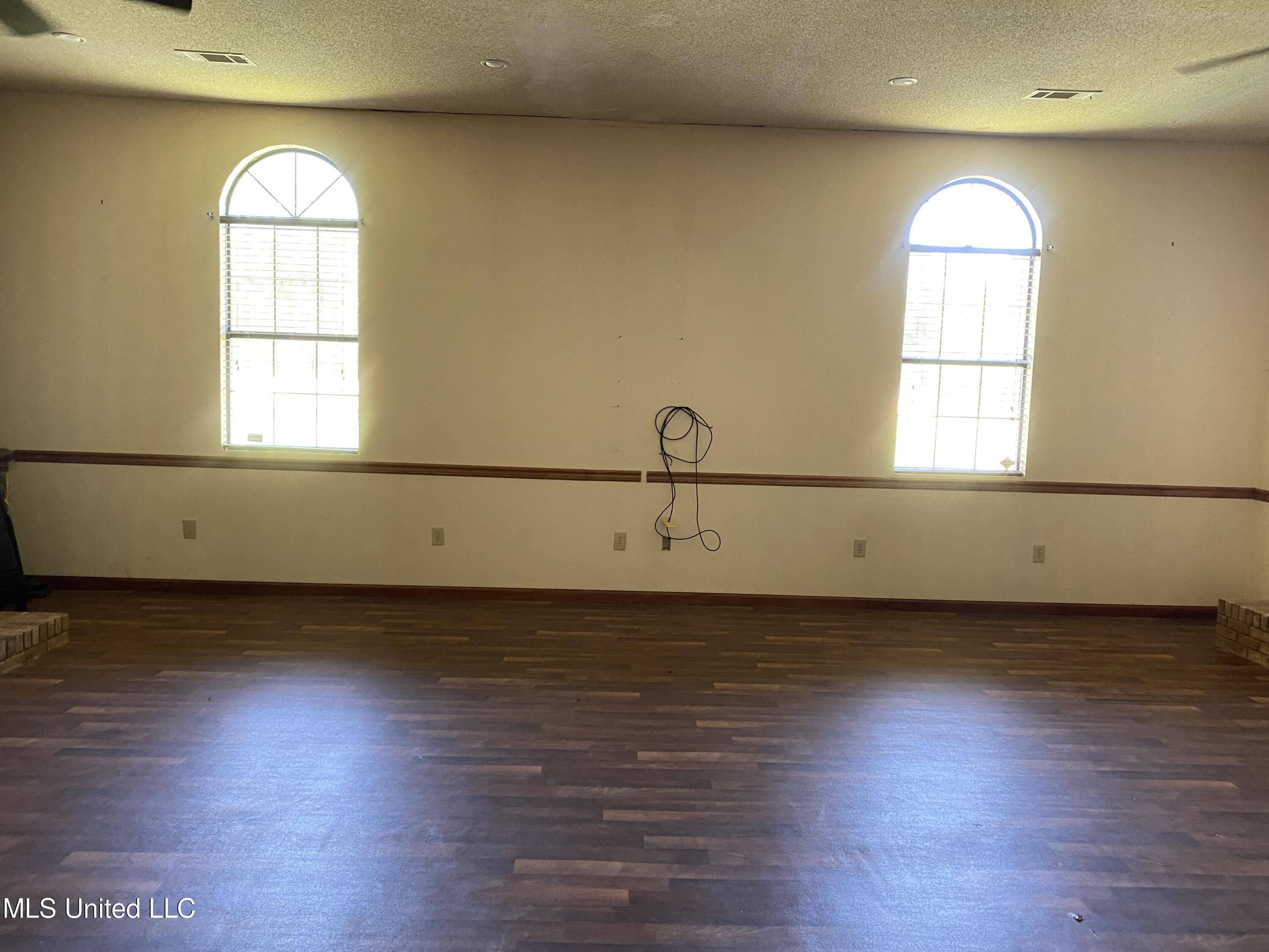 10920 North Bellview Rd Highway Clarksdale, MS 38614 - Photo 11 of 17 Great Room