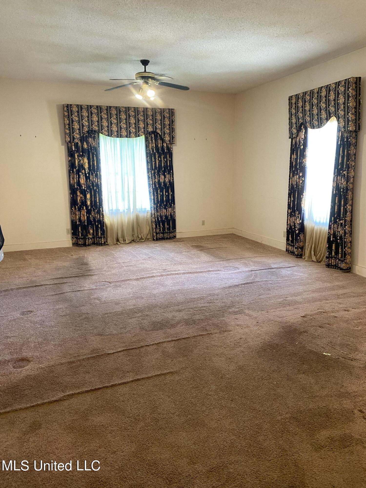 10920 North Bellview Rd Highway Clarksdale, MS 38614 - Photo 16 of 17 Master Bd Carpet Removed