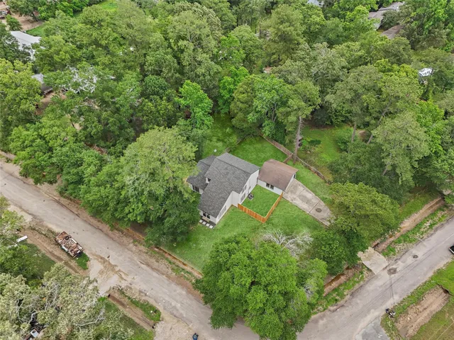 $2,300 | 18009 Split Oak Circle, New Caney, TX 77357