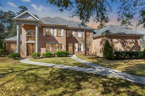 $749,000 | 108 Red Bud Court, Covington, LA 70433