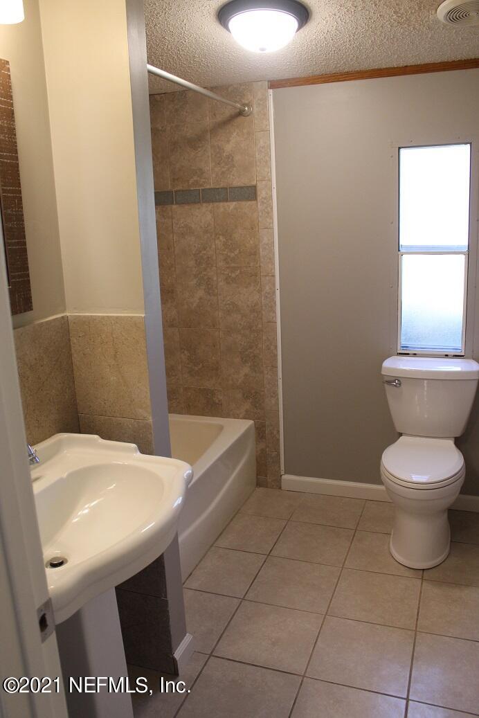 4081 Old Jennings Road, Unit A Middleburg, FL 32068 - Photo 12 of 16 bathroom 2