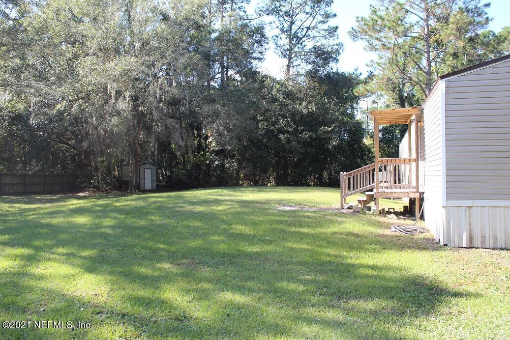 4081 Old Jennings Road, Unit A Middleburg, FL 32068 - Photo 3 of 16 spacious back yard