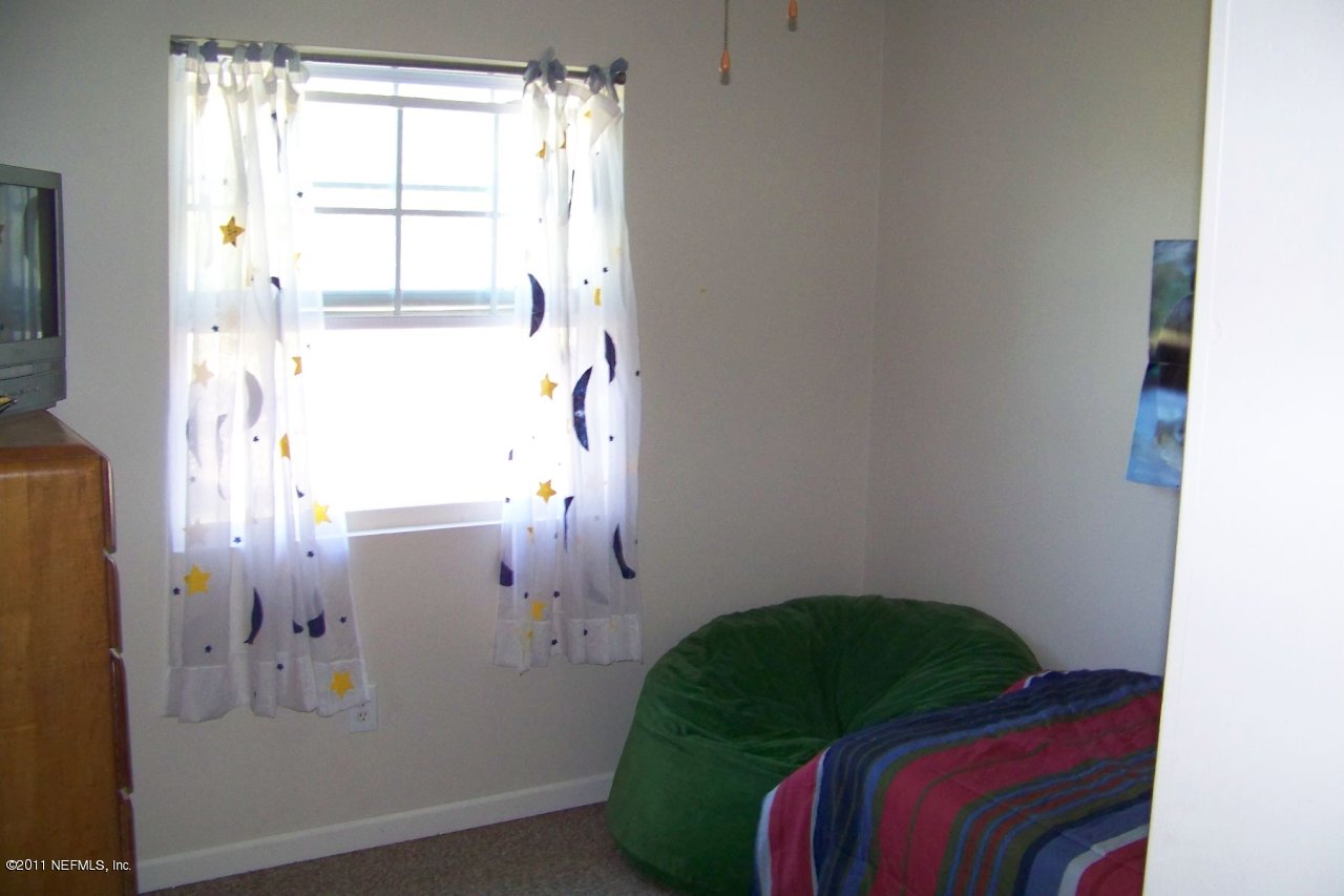 846 Warner Road Green Cove Springs, FL 32043 - Photo 11 of 20 Bedroom 2