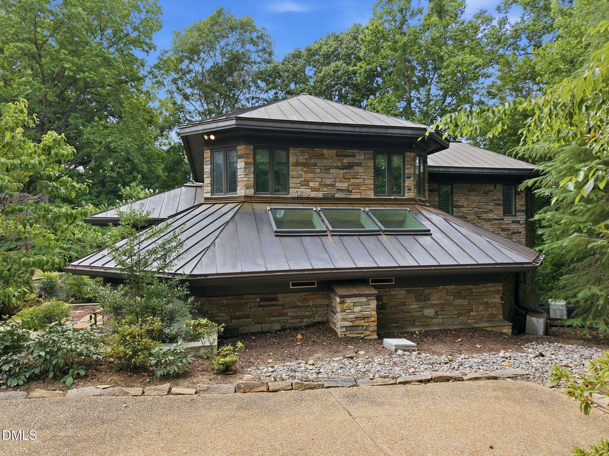 2828 Exeter Circle Raleigh, NC 27608 - Photo 45 of 67