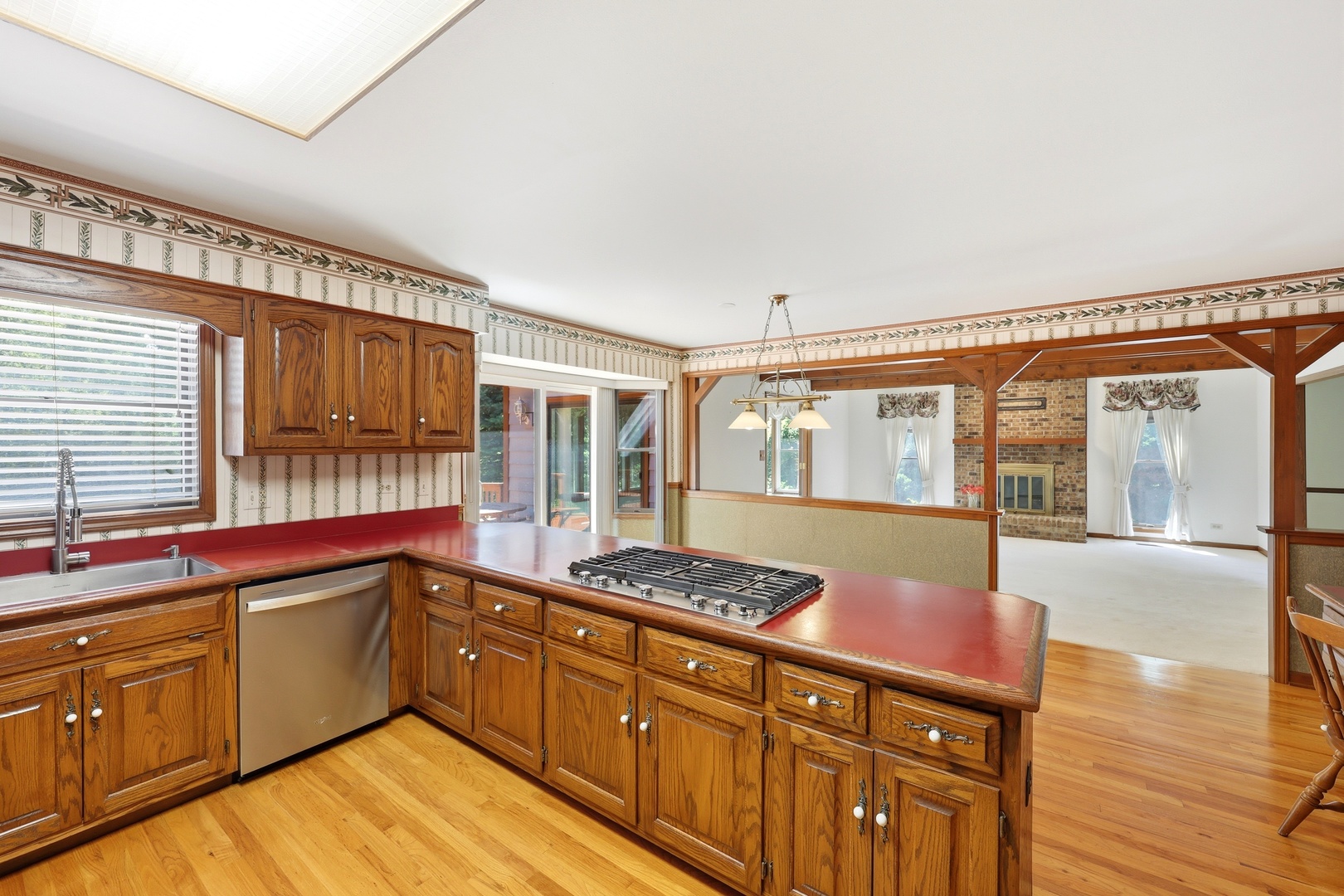107 Roxborough Place Inverness, IL 60010 - Photo 11 of 42