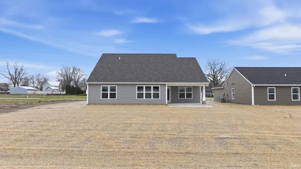$379,900 | 302 Saddle Ridge Drive, Garrett, IN 46738