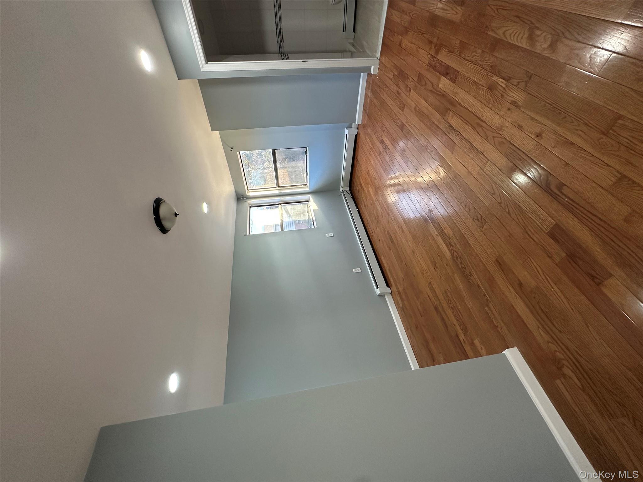 235-18 147th Road, Unit 2 Queens, NY 11422 - Photo 2 of 5