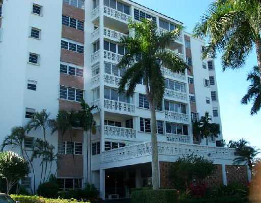 1000 Lowry Street, Unit 2F Delray Beach, FL 33483 - Photo 1 of 1 Primary Photo