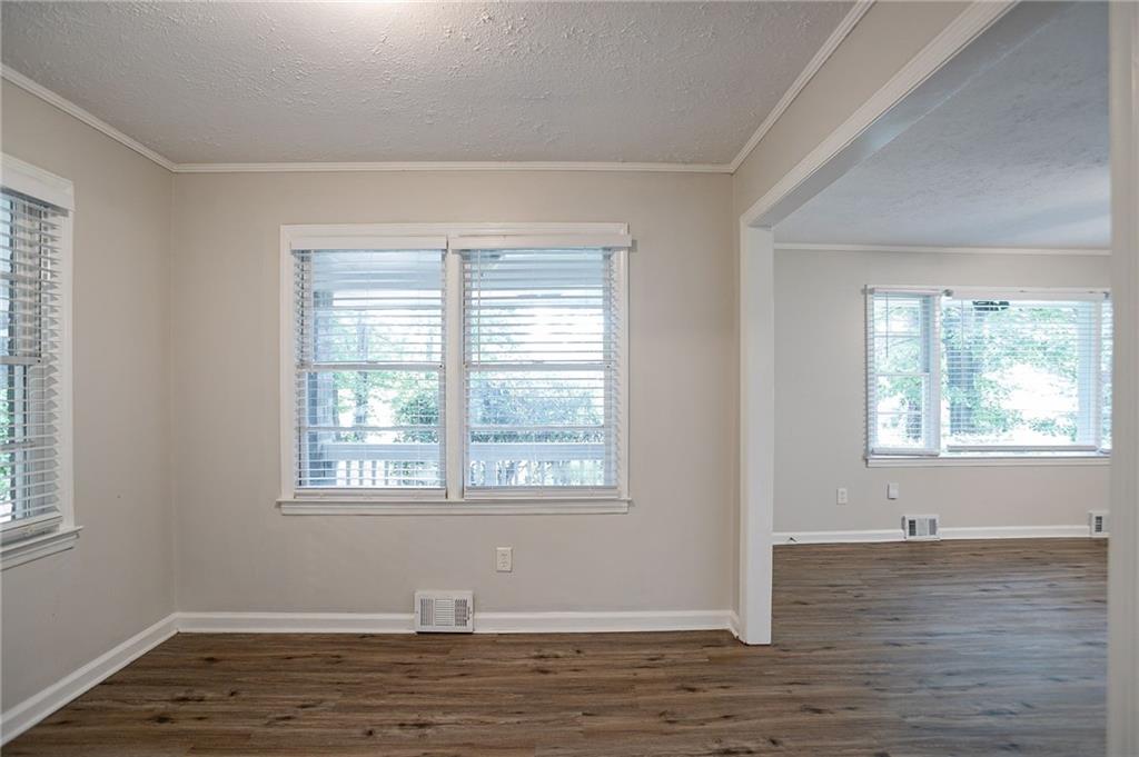4696 Rockbridge Road Southwest Stone Mountain, GA 30083 - Photo 11 of 31