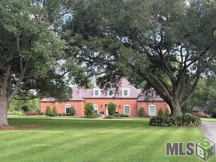 $682,500 | 62480 Belleview Drive, Plaquemine, LA 70764