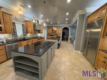 $682,500 | 62480 Belleview Drive, Plaquemine, LA 70764