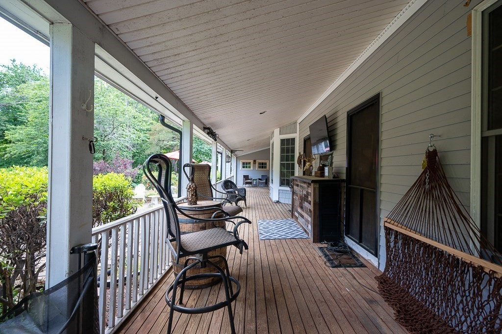 227 8 Lots Road Sutton, MA 01590 - Photo 25 of 42