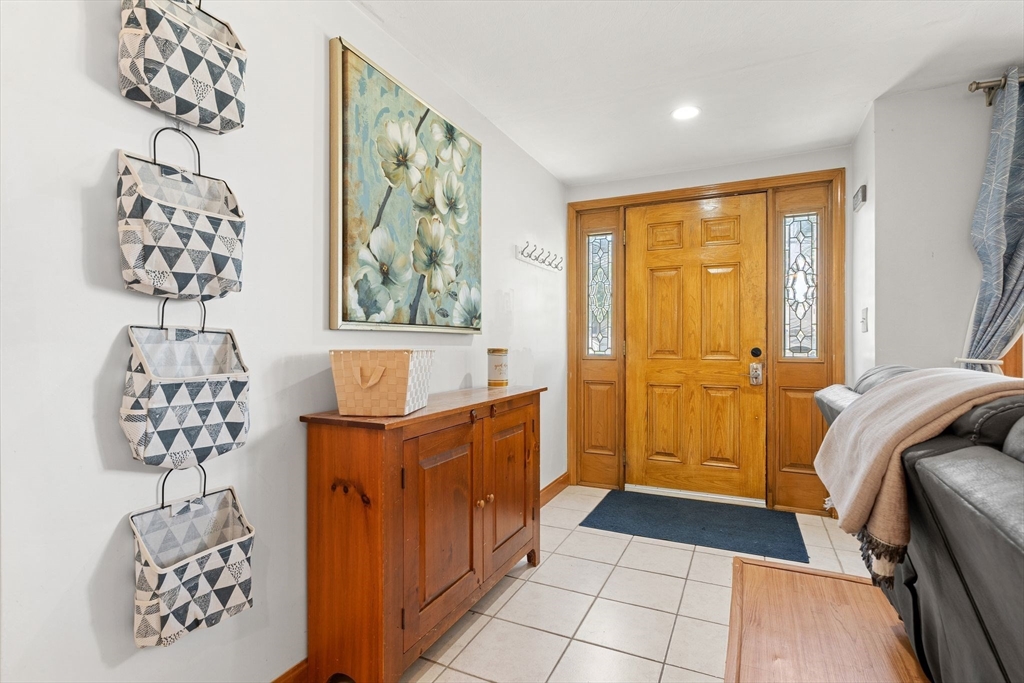 40 East Evergreen Road Natick, MA 01760 - Photo 8 of 41 Gallery Image 8
