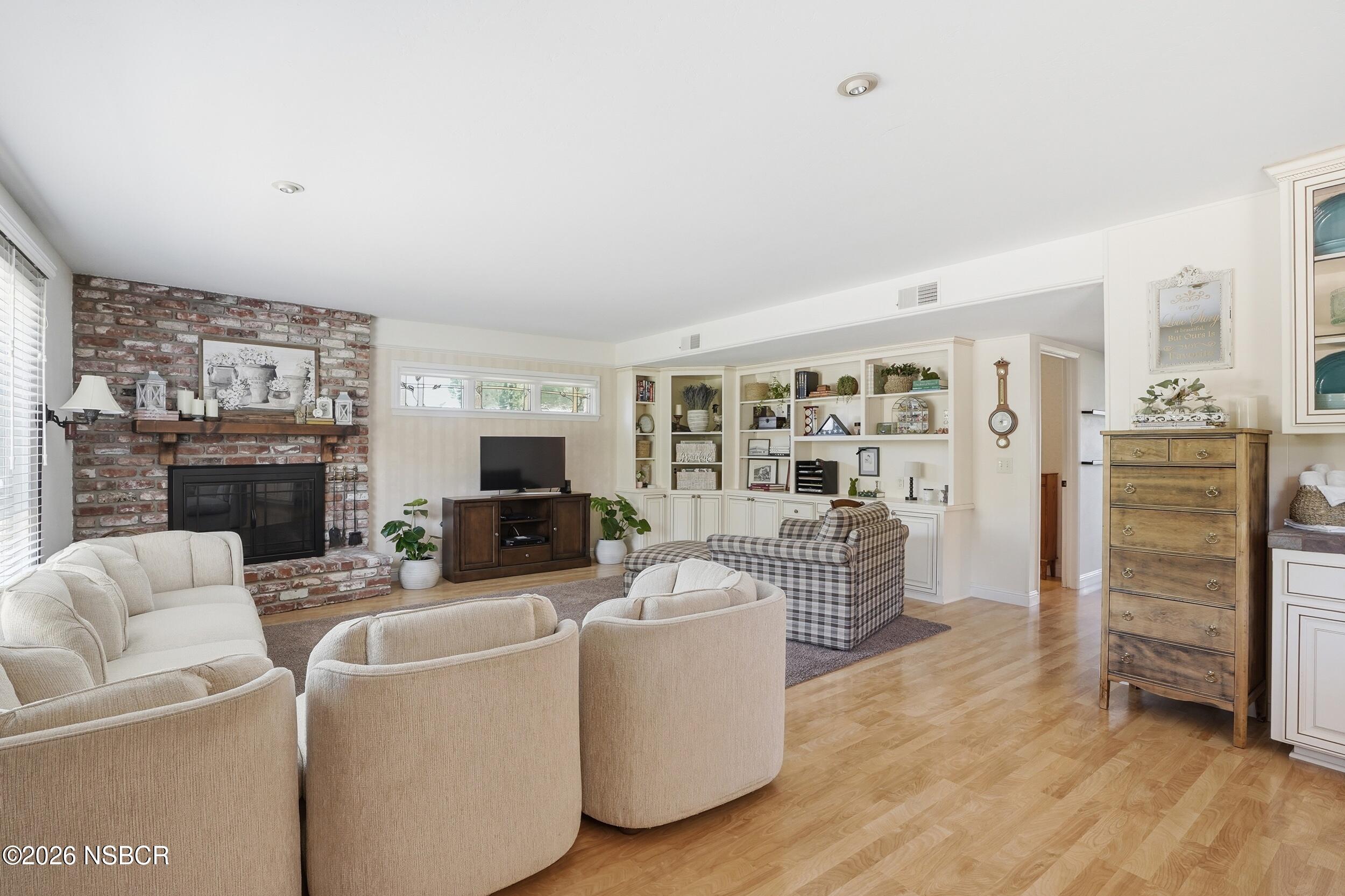 4475 Whitecliff Place Santa Maria, CA 93455 - Photo 13 of 44 4475 Whitecliff Pl