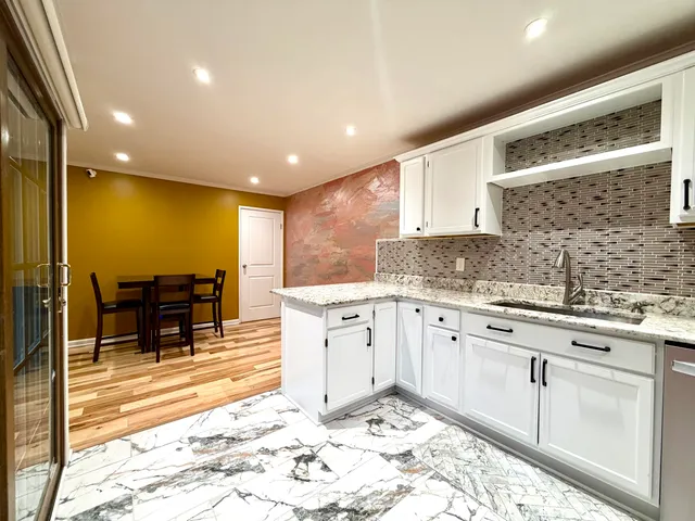 $280,000 | 22727 Renford Street, Novi, MI 48375