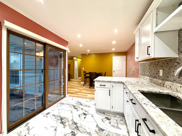 $280,000 | 22727 Renford Street, Novi, MI 48375