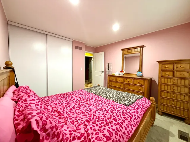 $280,000 | 22727 Renford Street, Novi, MI 48375