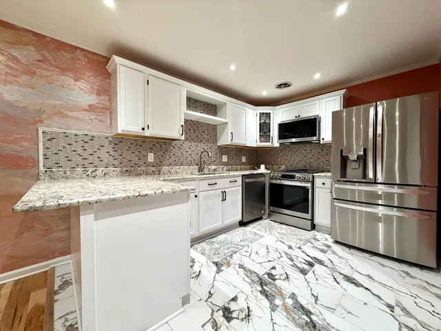 $280,000 | 22727 Renford Street, Novi, MI 48375