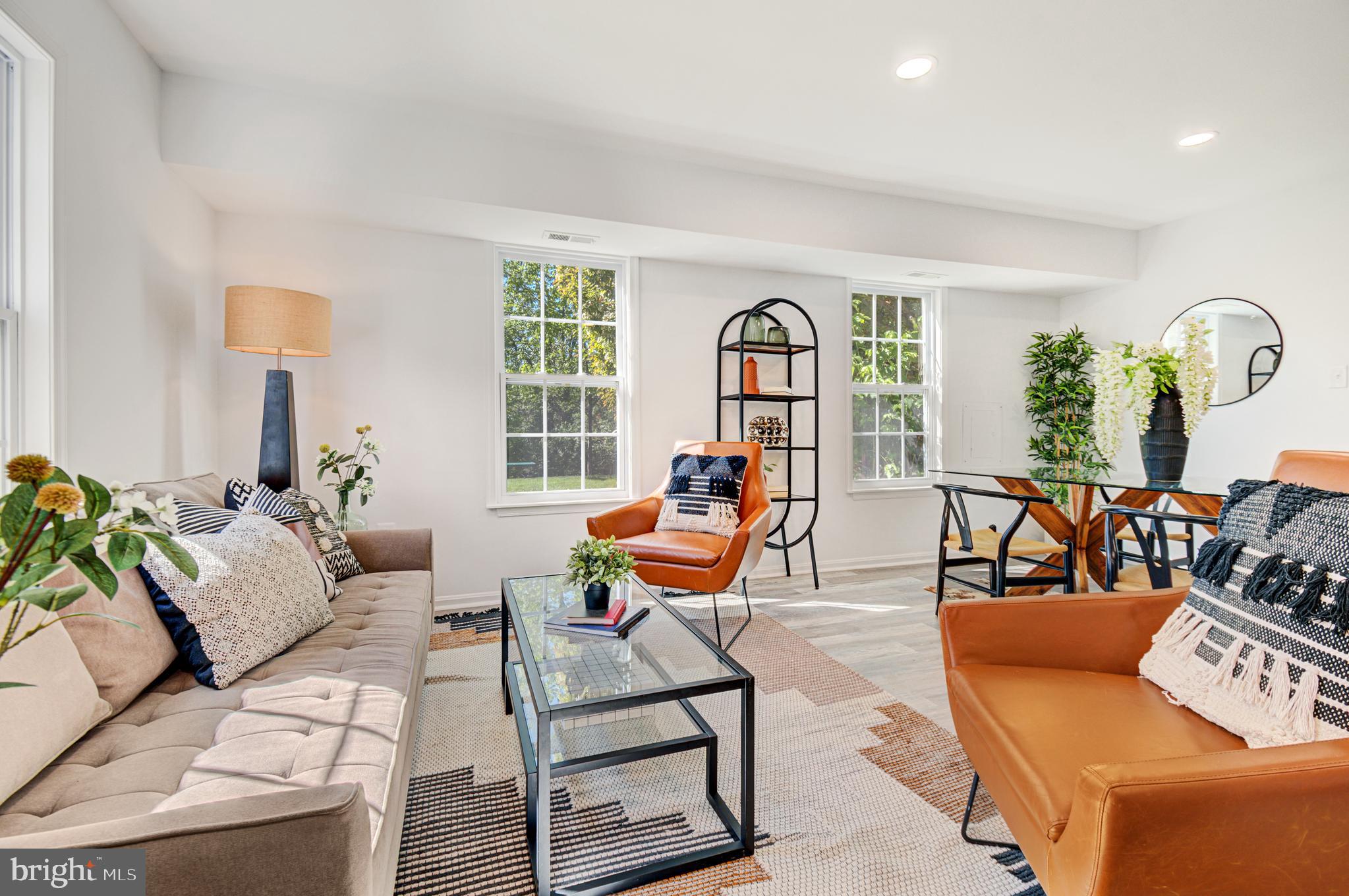 2022 Flowering Tree Terrace Silver Spring, MD 20902 - Photo 7 of 25 Gallery Image 7