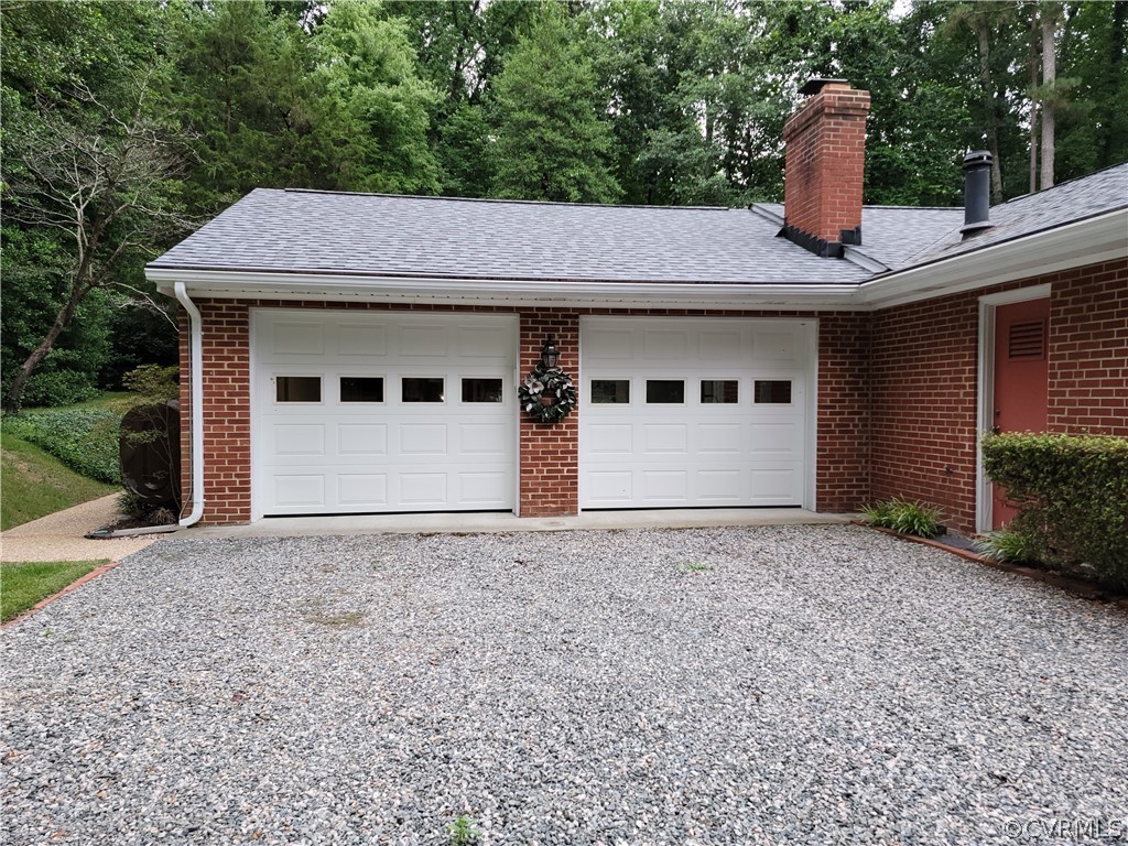 907 Cowan Road North Chesterfield, VA 23235 - Photo 4 of 50 Gallery Image 4
