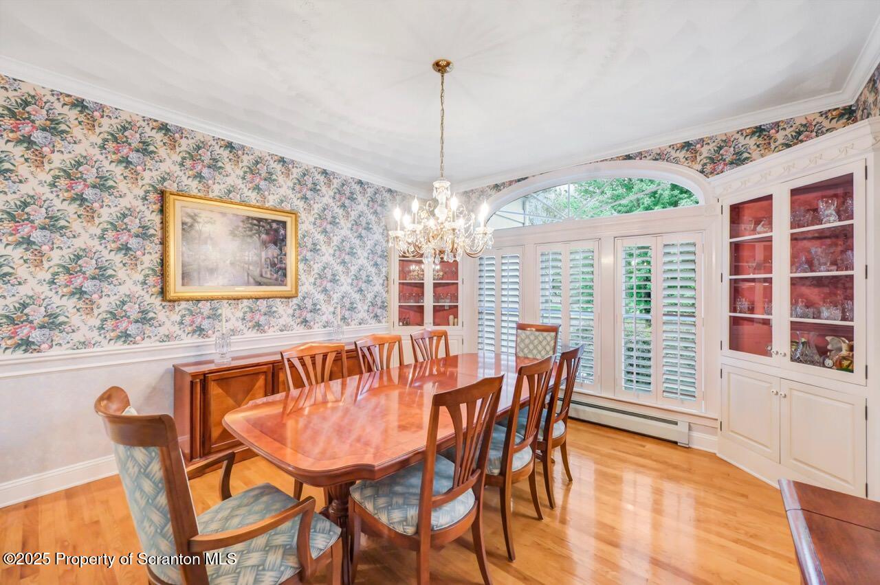 922 Old Logger Road Moscow, PA 18444 - Photo 31 of 93 a dining room with furniture and window