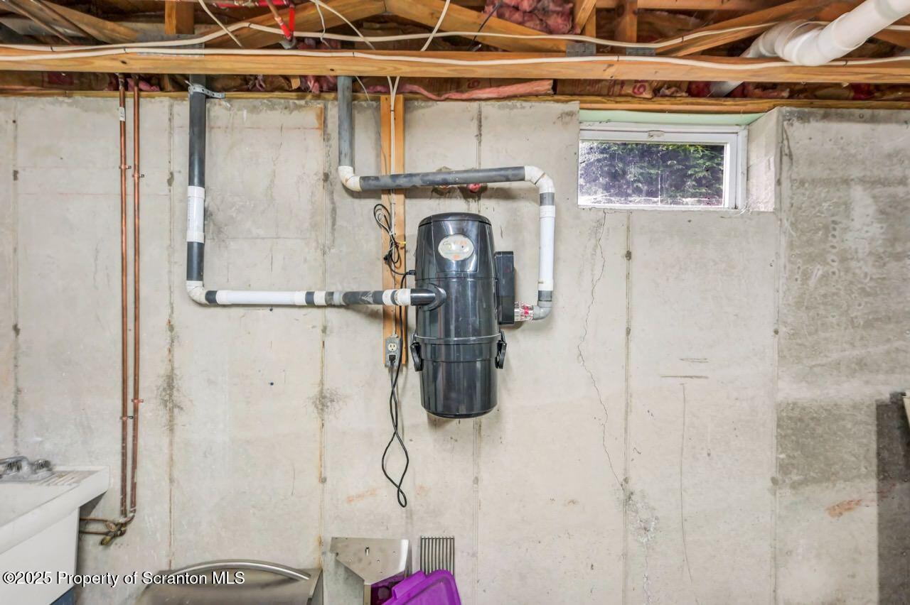 922 Old Logger Road Moscow, PA 18444 - Photo 81 of 93 922 Old Logger Rd 78 Large