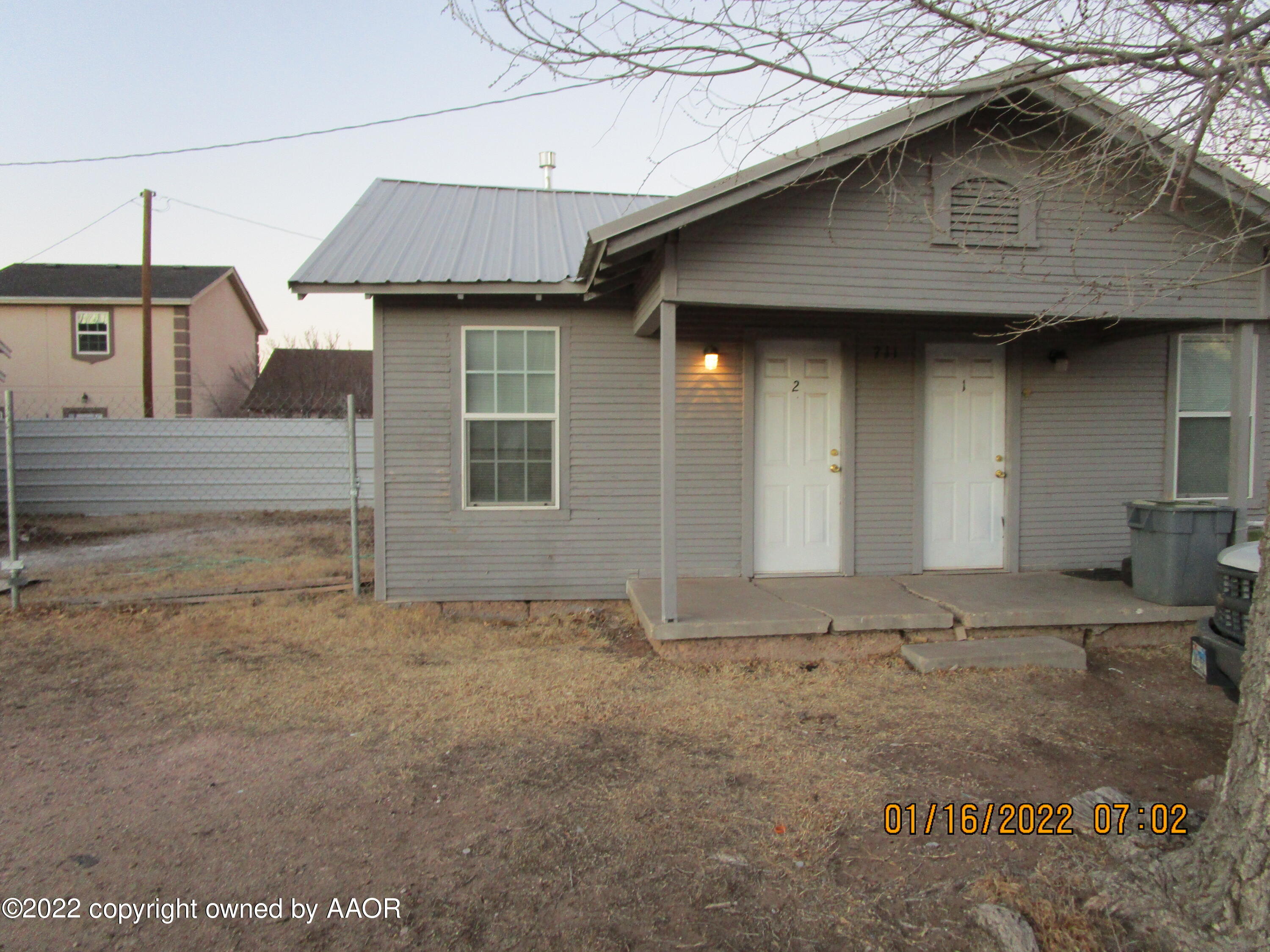711 Wichita Avenue Amarillo, TX 79107 - Photo 1 of 6 a front view of a house