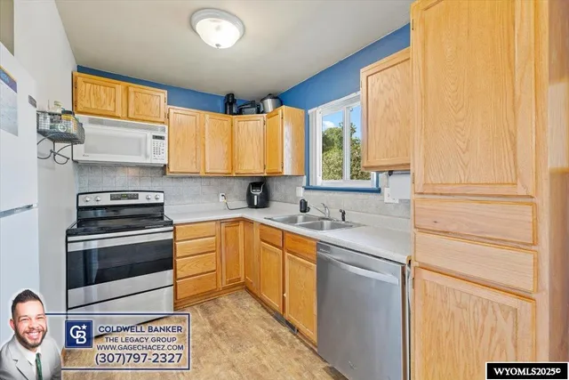 $250,000 | 2986 Herrington Drive, Casper, WY 82604