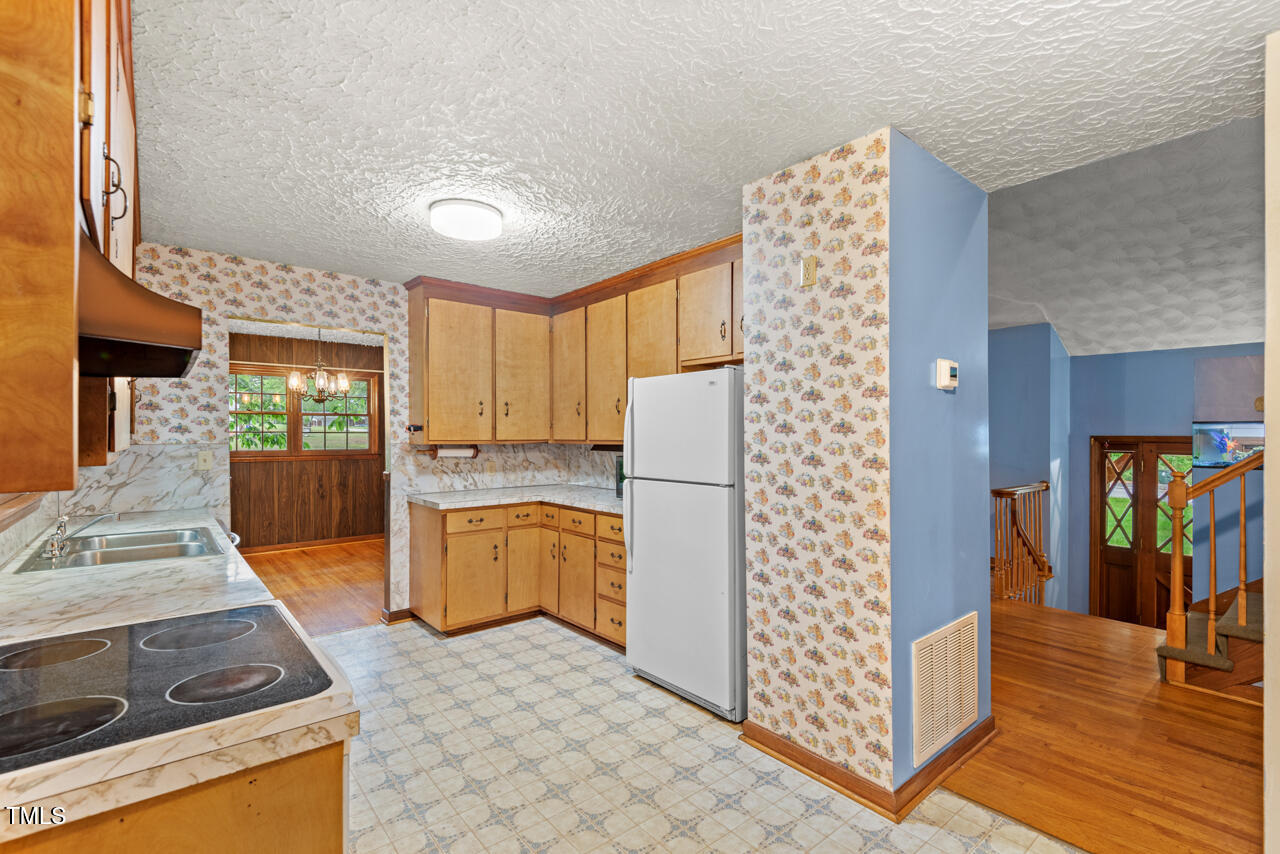 502 Hiddenbrook Drive Durham, NC 27703 - Photo 12 of 37 12