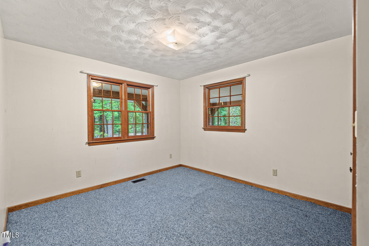 502 Hiddenbrook Drive Durham, NC 27703 - Photo 16 of 37 16