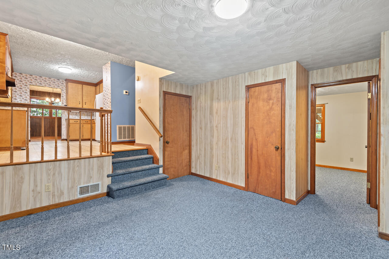 502 Hiddenbrook Drive Durham, NC 27703 - Photo 17 of 37 17