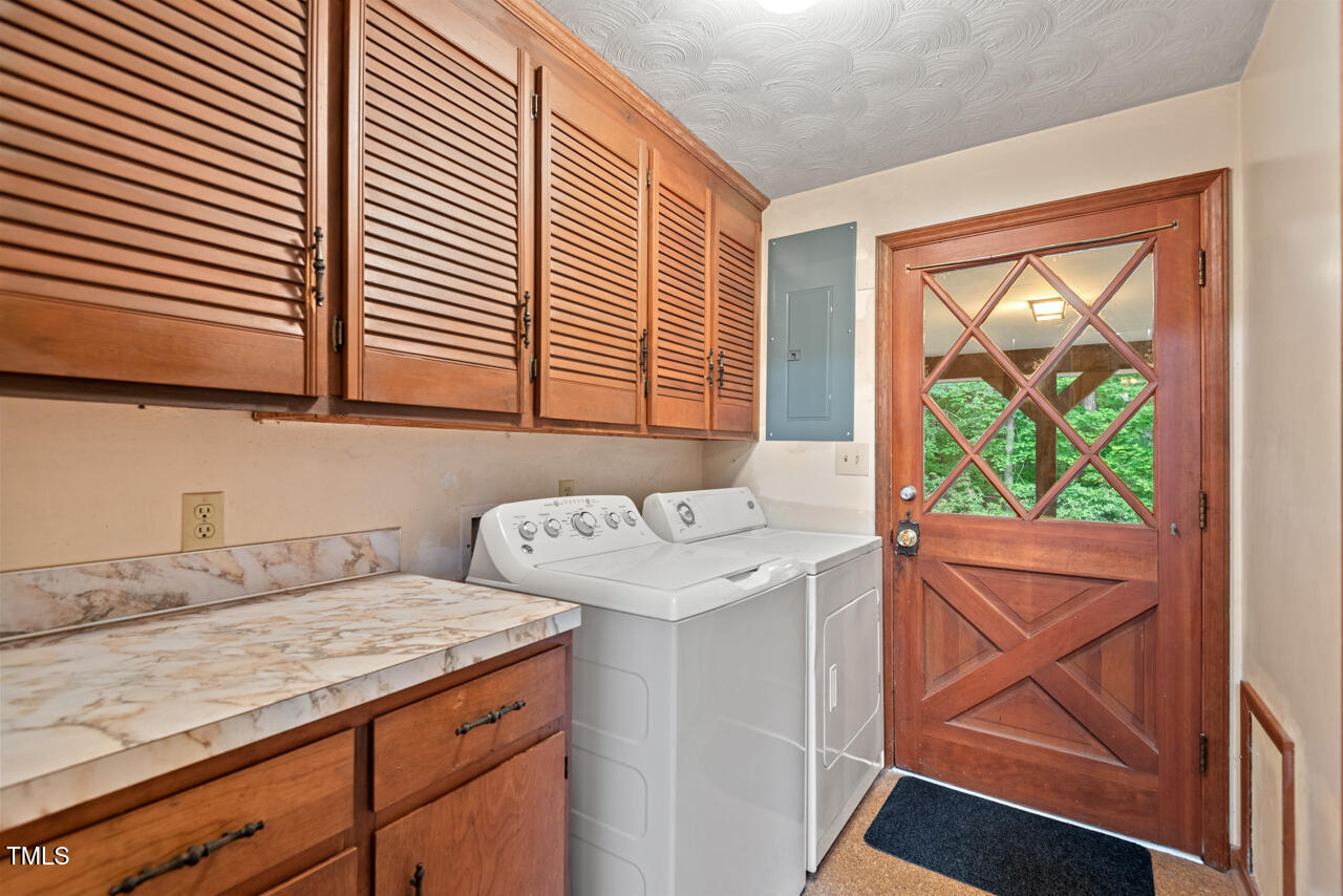 502 Hiddenbrook Drive Durham, NC 27703 - Photo 18 of 37 18