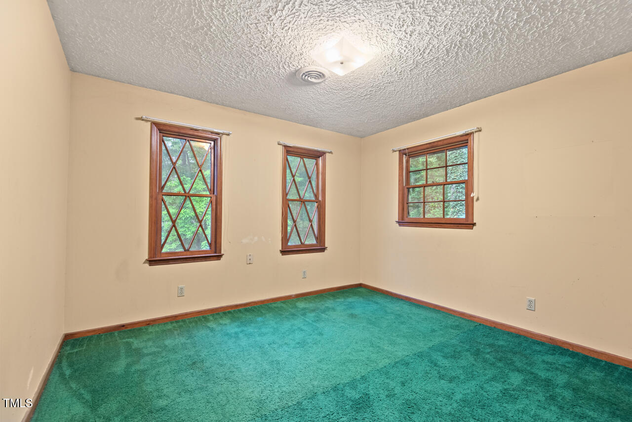 502 Hiddenbrook Drive Durham, NC 27703 - Photo 24 of 37 24