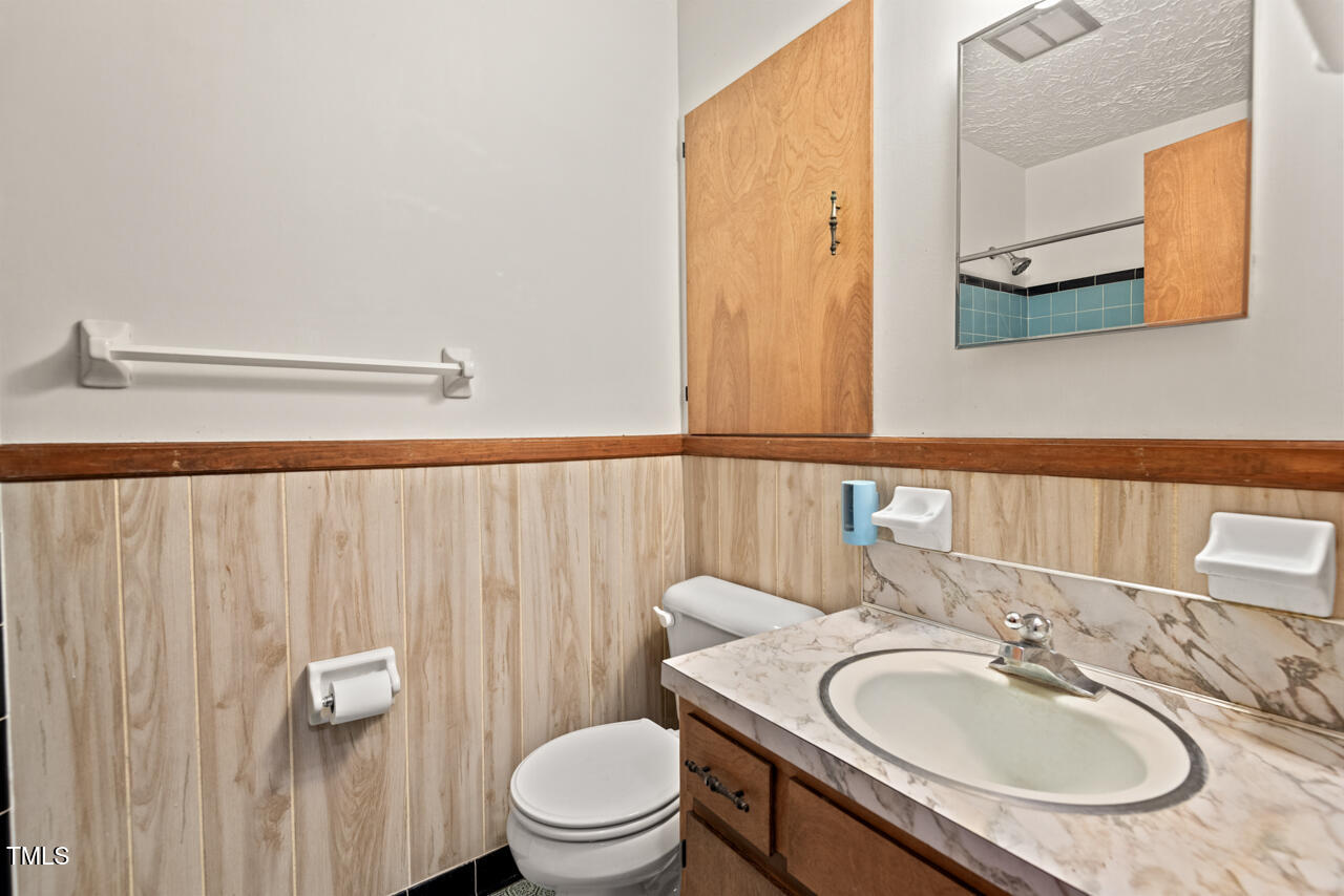 502 Hiddenbrook Drive Durham, NC 27703 - Photo 27 of 37 27