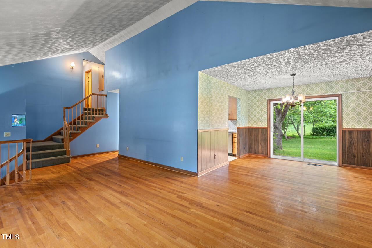 502 Hiddenbrook Drive Durham, NC 27703 - Photo 6 of 37 06