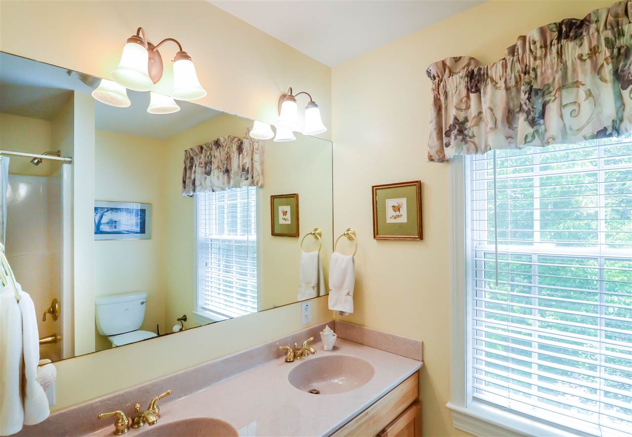 573 Wheelock Road Hartford, VT 05059 - Photo 15 of 17 Gallery Image 15