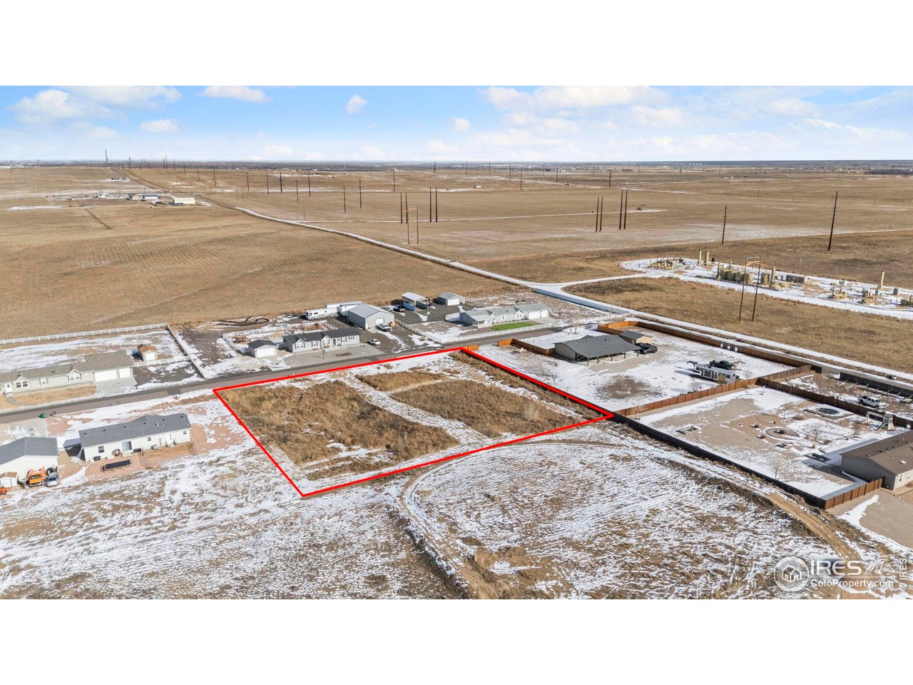 a black and white photo of a floor