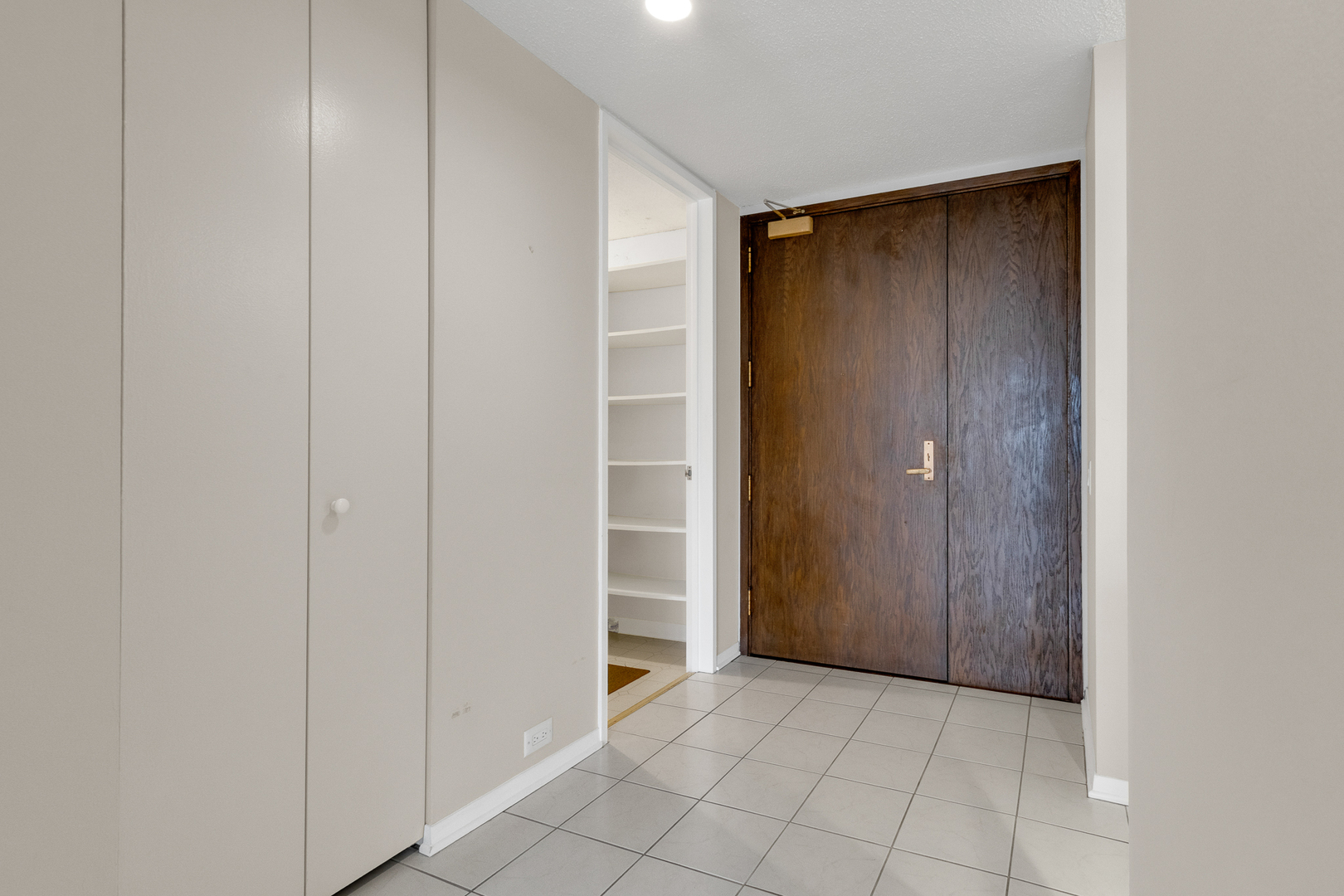 360 East Randolph Street, Unit 2307 Chicago, IL 60601 - Photo 19 of 34