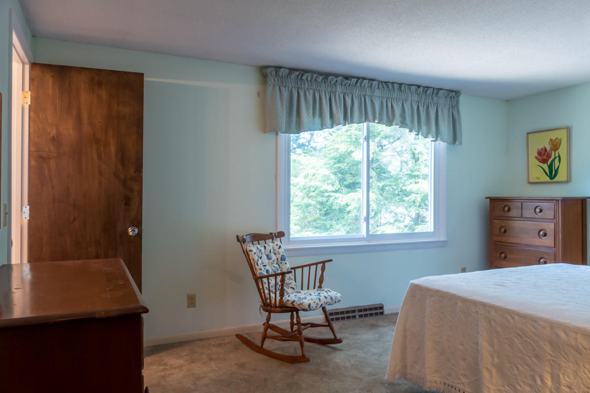 166 Lyons Point Road Gray, ME 04071 - Photo 17 of 42 28-Master Suite (2 of 5)