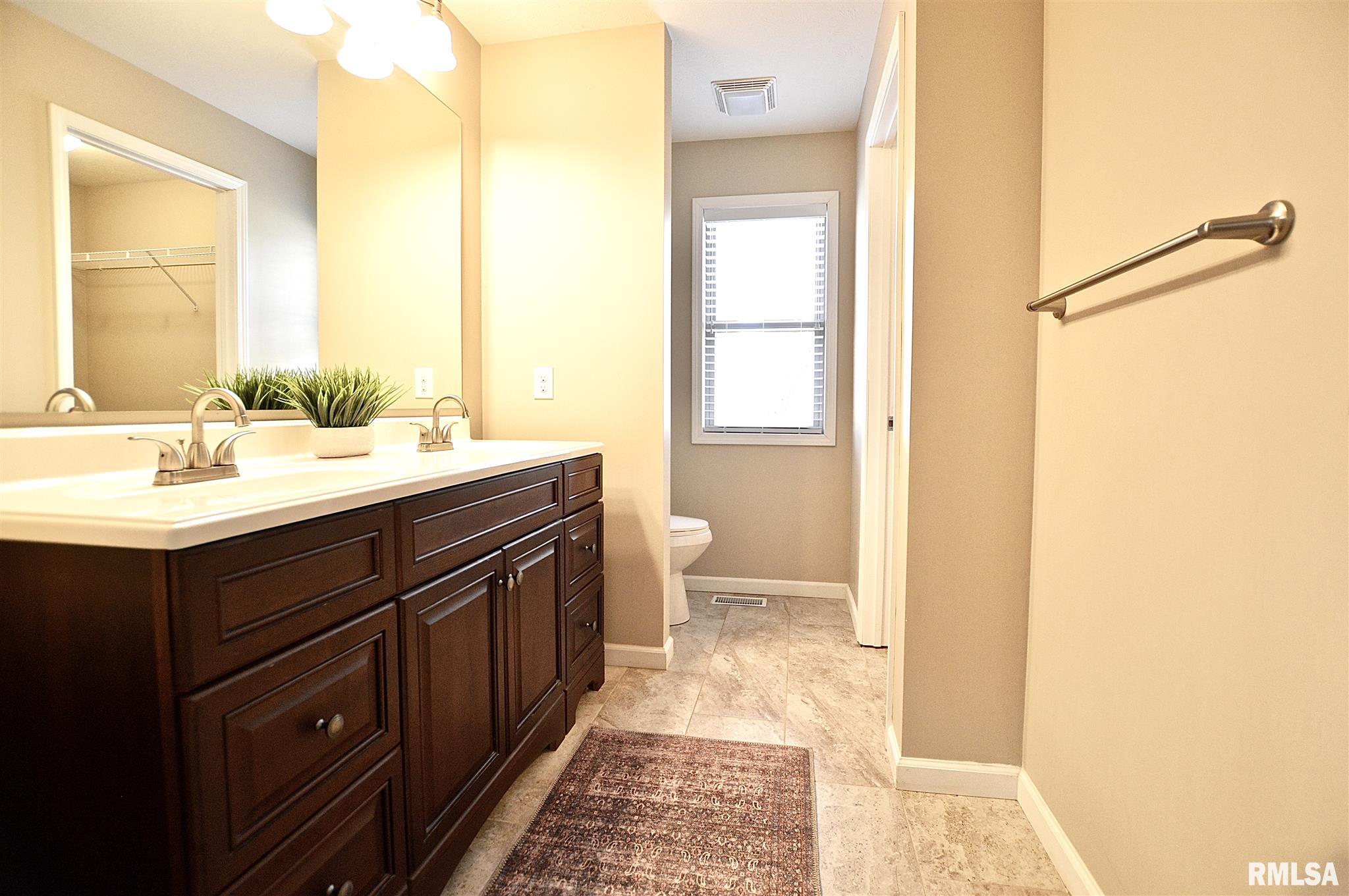 520 Wood Avenue Springfield, IL 62702 - Photo 15 of 35 Gallery Image 15
