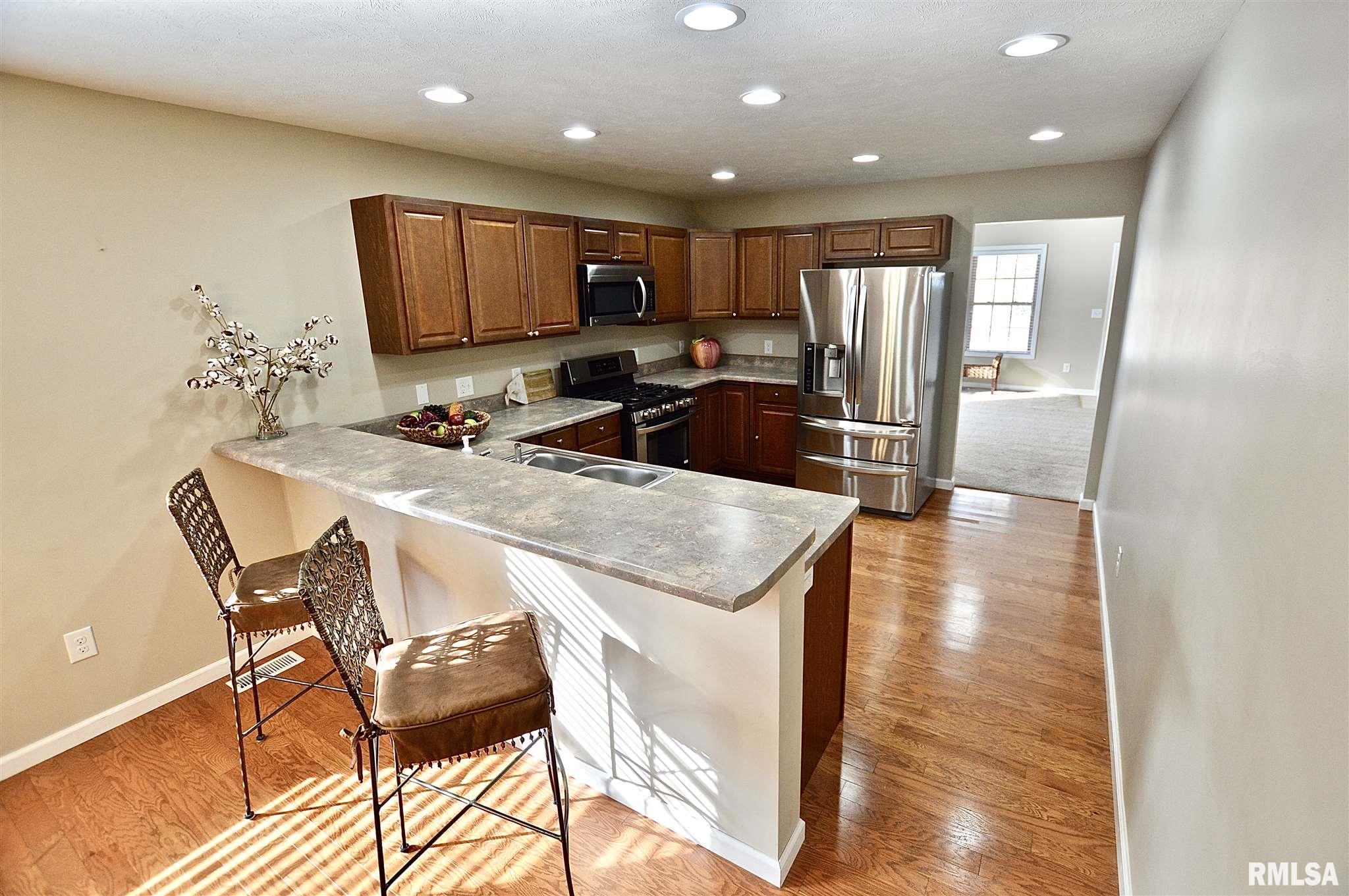 520 Wood Avenue Springfield, IL 62702 - Photo 8 of 35 Gallery Image 8