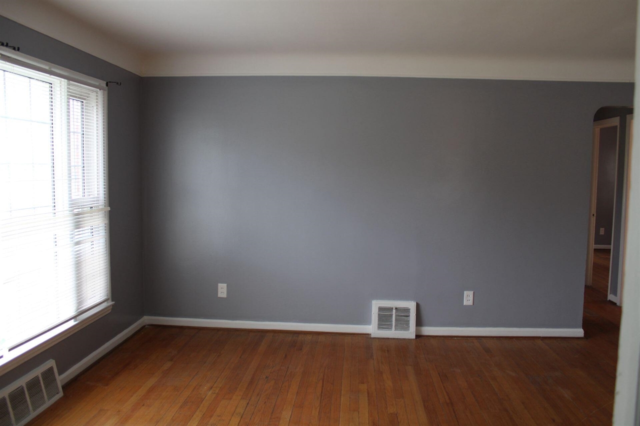 8045 Appoline Street Detroit, MI 48228 - Photo 4 of 39